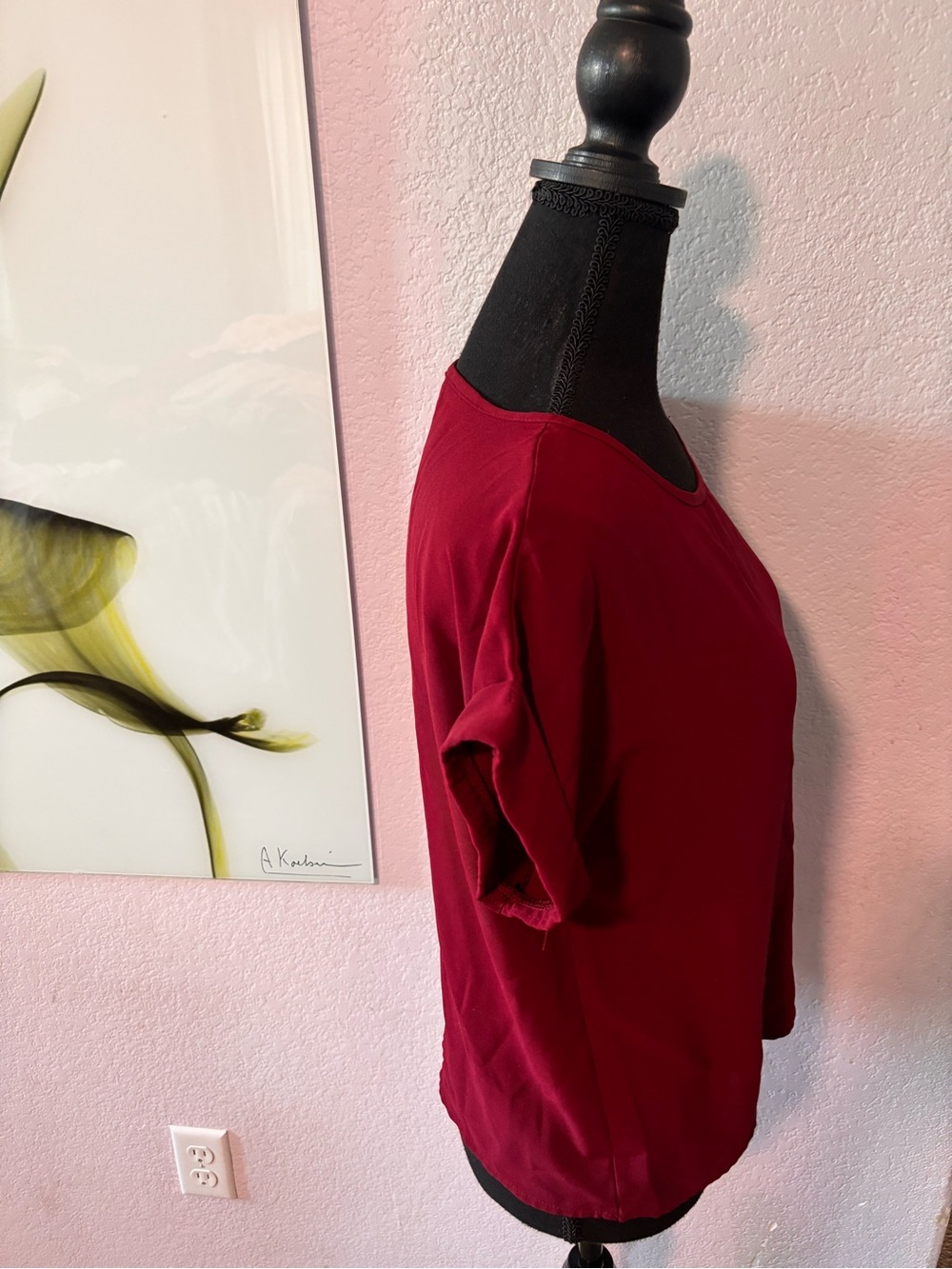 shirt size small - Picture 2 of 4